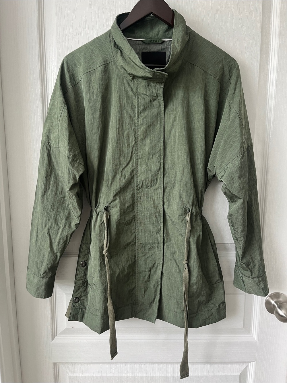 Banana Republic Women’s Olive Green Utility Jacket with Drawstring Waist Small